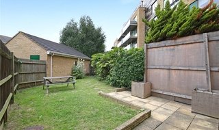 2 Bedroom Houses To Rent In Battersea Gordon Co Estate